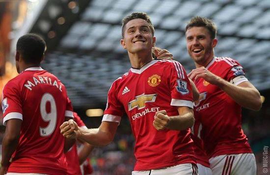 赛场上如虎 赛场上如虎