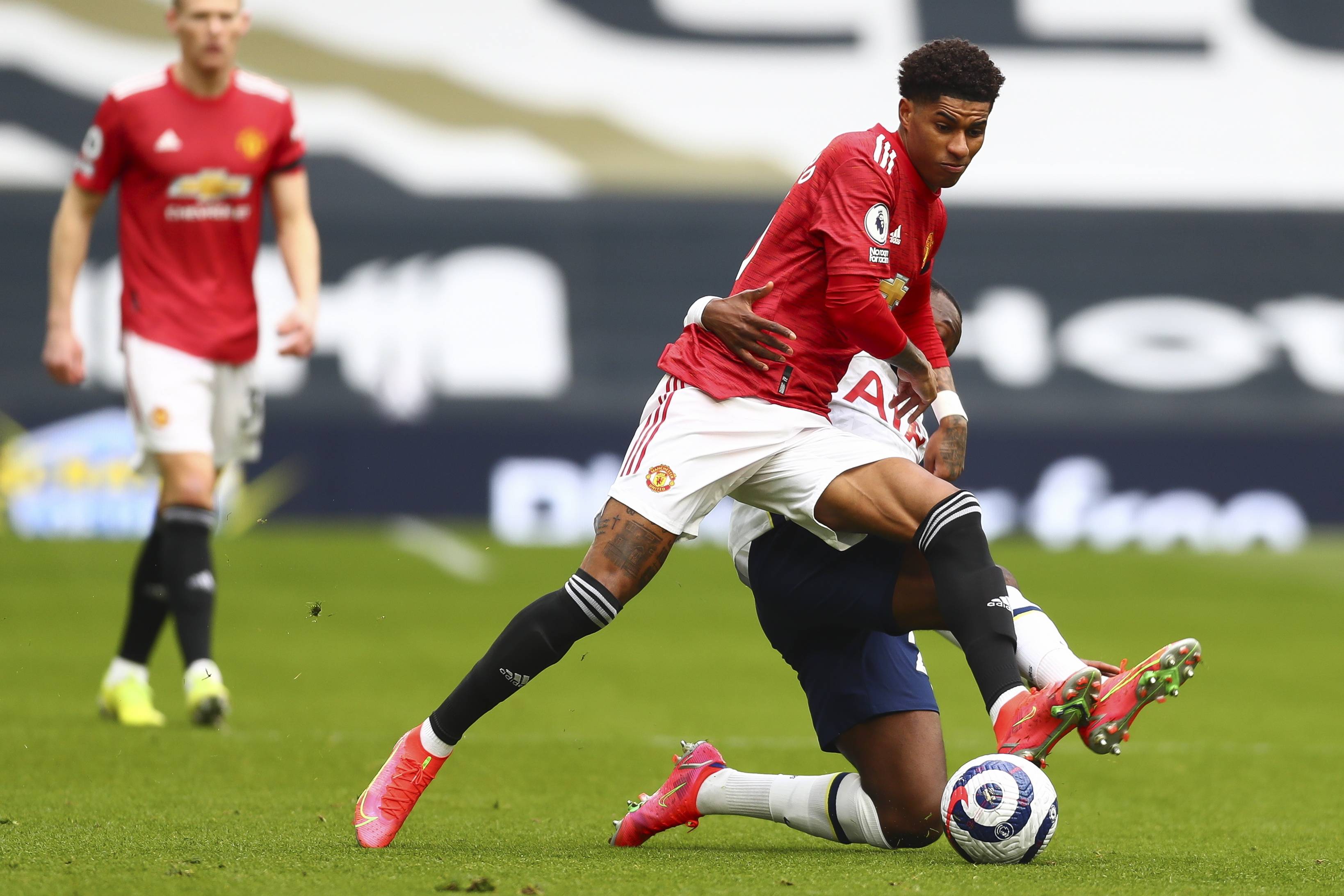 同时展望即 同时展望即